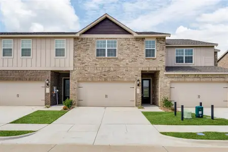 New construction Townhouse house 461 Mb'S Wy, Pilot Point, TX 76258 - image