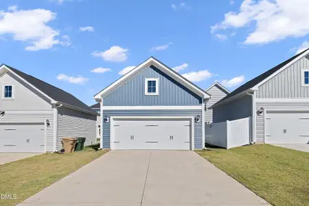 New construction Single-Family house 253 Pear Blossom Pkwy, Clayton, NC 27520 - image