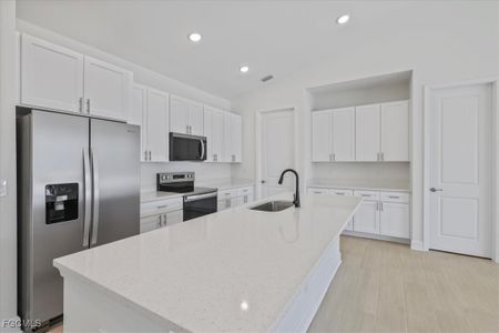 New construction Single-Family house 144 Se 19Th Ter, Cape Coral, FL 33990 plan The Paradise Cove III - image 13