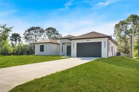 New construction Single-Family house 2909 9Th St, Lehigh Acres, FL 33971 - image