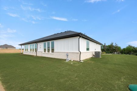 New construction Single-Family house Springtown, TX 76082 plan Simon - image 4