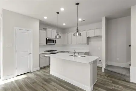 New construction Condo house 219 Griffith Dr, Princeton, TX 75407 null- photo 4 4