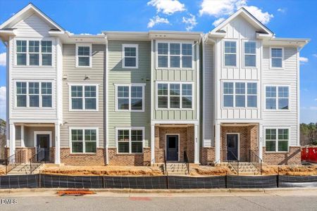 New construction Townhouse house 633 Sawcut Ln, Apex, NC 27502 - image