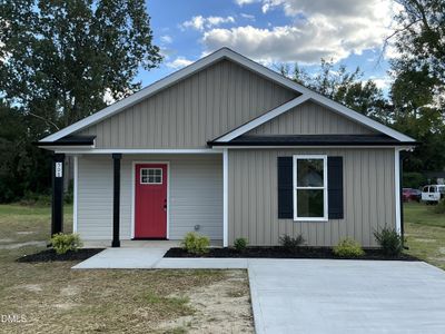 New construction Single-Family house 508 Crump St St, Smithfield, NC 27577 - image