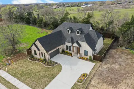 New construction Single-Family house 1908 Heritage Knoll Dr, Sherman, TX 75092 - image