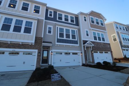 New construction Townhouse house 2723 Hunter Woods Dr, Apex, NC 27502 Buckingham- photo 28 28