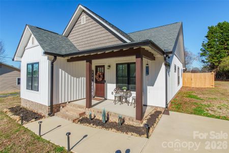 New construction Single-Family house 1325 E Cannon Ave, Albemarle, NC 28001 - image