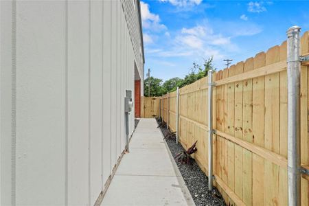 New construction Single-Family house 2522 Jeffries St, Dallas, TX 75215 null- photo 0