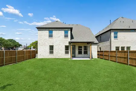 New construction Single-Family house 5704 Glynda Dr, North Richland Hills, TX 76180 plan Silverstone - image 3