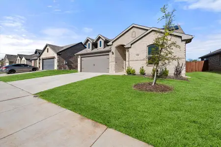 New construction Single-Family house 9316 Bali Dr, Fort Worth, TX 76123 - image