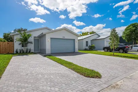 New construction Single-Family house 4606 Hibiscus Ave, West Palm Beach, FL 33417 - image