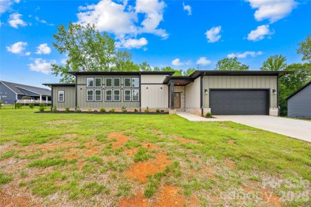 New construction Single-Family house 2003 Plain Field Dr, Bessemer City, NC 28016 - image