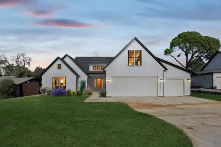 New construction Single-Family house 2638 Evinrude Dr, Grapevine, TX 76051 - image