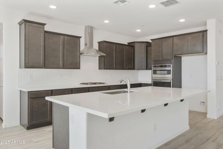 New construction Single-Family house 15675 W Mercer Ln, Surprise, AZ 85379 null- photo 13 13