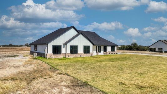 New construction Single-Family house 300 Jupiter Trl, Weatherford, TX 76088 - image