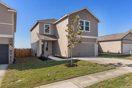 New construction Single-Family house 9556 Griffith Run, Converse, TX 78109 - image