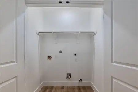 New construction Single-Family house 1911 Dewalt St, Houston, TX 77091 - image 20