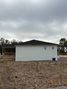 New construction Single-Family house 13 Summerwood Ln, La Pryor, TX 78872 - image