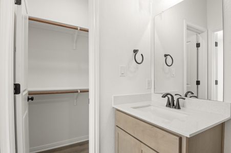 New construction Single-Family house 707 Stampede Rd, San Marcos, TX 78666 plan Oak - image 7