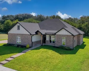 New construction Single-Family house 308 Crye Cir, Robinson, TX 76706 - image