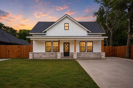 New construction Single-Family house 924 Church Ave, Waco, TX 76706 - image