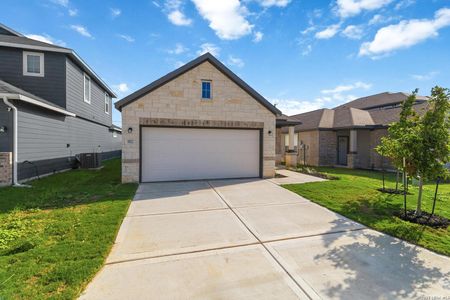 New construction Single-Family house 11122 Schmidt Ln, Converse, TX 78109 plan Juniper - image