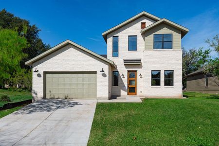 New construction Single-Family house 415 Bedford Dr, Spicewood, TX 78669 - photo 0