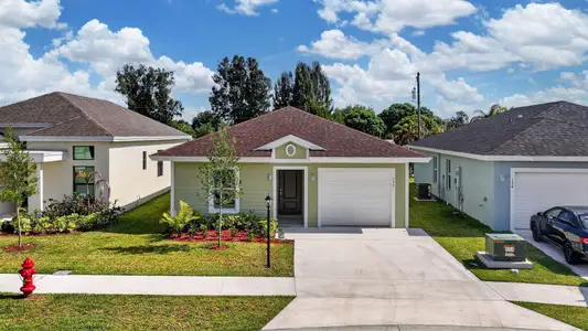 New construction Single-Family house 134 Sw Seminole Crossing Ct Sw, Indiantown, FL 34956 - image