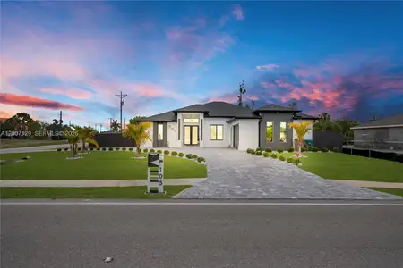 New construction Single-Family house 105 S Nelson Rd, Cape Coral, FL 33991 - image