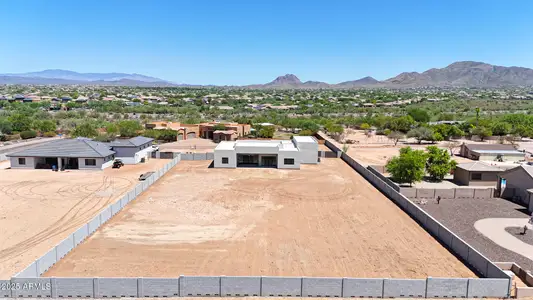 New construction Single-Family house 3283 W Mesquite St, Phoenix, AZ 85086 - image