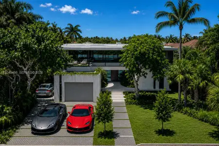 New construction Single-Family house 1015 S Southlake Dr, Hollywood, FL 33019 - image