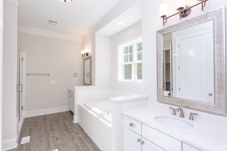 New construction Single-Family house 1012 Moss Rd, Zebulon, NC 27597 plan Charleston - image 6