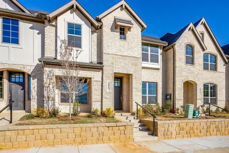 New construction Townhouse house 6817 Robert Reed Dr, Arlington, TX 76001 - image