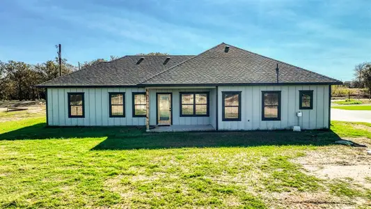New construction Single-Family house 1325 County Rd 3355, Paradise, TX 76073 - image