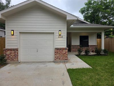 New construction Single-Family house 3318 Bremond St, Houston, TX 77004 - image