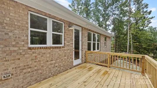 New construction Single-Family house 1028 Lyndon Dr, Lancaster, SC 29720 - image