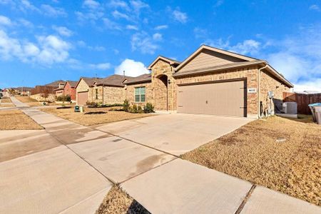 New construction Single-Family house 9632 Cherryville Rd, Fort Worth, TX 76108 - image