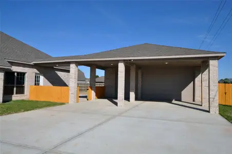 New construction Single-Family house 3705 Pedregal Rd, League City, TX 77539 - image 4