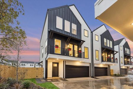 New construction Single-Family house 719 Thornton Rd, Unit D, Houston, TX 77018 - image