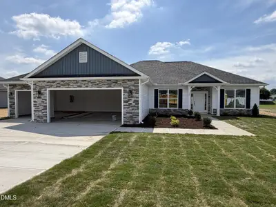 New construction Single-Family house 102 Brighton St, La Grange, NC 28551 plan Plan 1826 - image