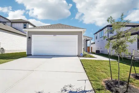 New construction Single-Family house 260 Firefox Wy, Jarrell, TX 76537 plan Cedar - image