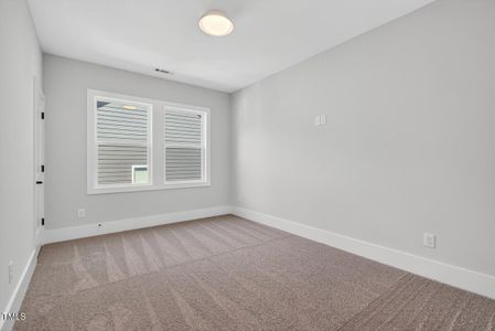 New construction Single-Family house 122 Sanderway Dr, Chapel Hill, NC 27516 null- photo 19 19