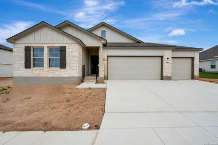 New construction Single-Family house 17510 Buffalo Grass Ln, Elmendorf, TX 78112 plan Kingsley - image