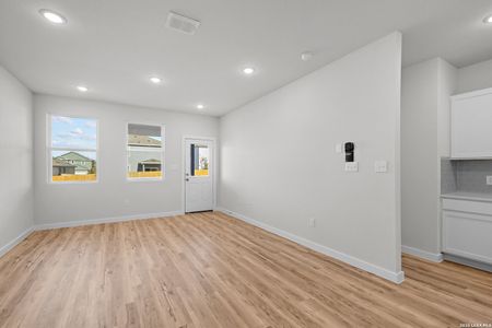 New construction Single-Family house 5611 Franklin Hls, San Antonio, TX 78073 plan Hawthorn- 1802 - image 17