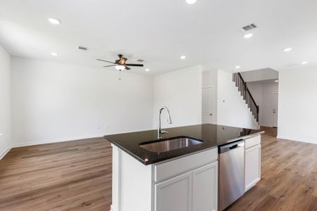 New construction Single-Family house 3718 Youpon Ln, Huntsville, TX 77340 plan The 2516 - image 18