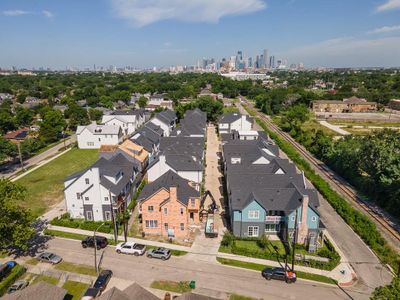 New construction Single-Family house 5304 S Capitol Street, Houston, TX 77023 - photo 0