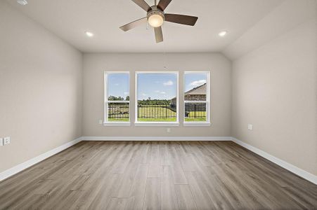New construction Single-Family house 9821 Vista Ridge Cir, Willis, TX 77318 plan Daisy - image 15