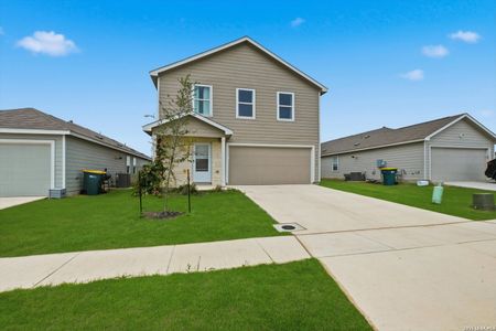 New construction Single-Family house 10716 Sweepback Trl, Converse, TX 78109 - image
