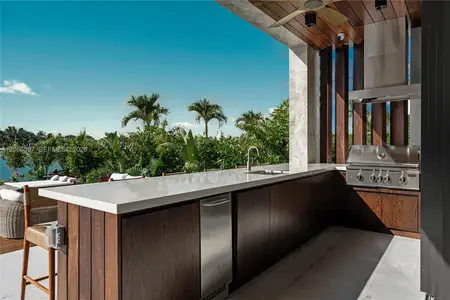 New construction Single-Family house 857 N Shore Dr, Miami Beach, FL 33141 - image