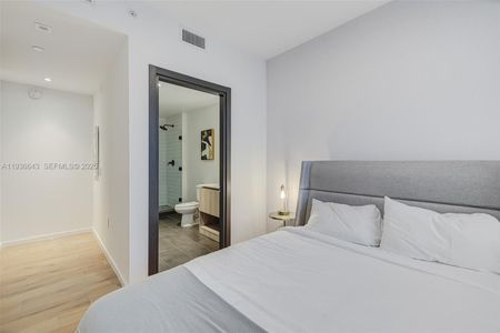 New construction Condo house 398 Ne 5Th St, Unit 3718-3719, Miami, FL 33132 - image 18